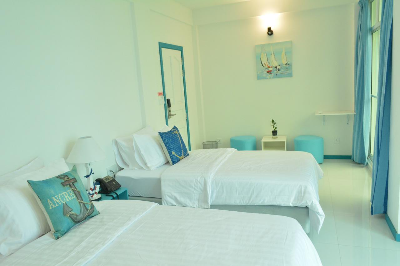 The Aquzz Hotel Хулхумале Екстериор снимка
