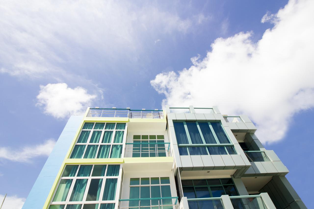 The Aquzz Hotel Хулхумале Екстериор снимка