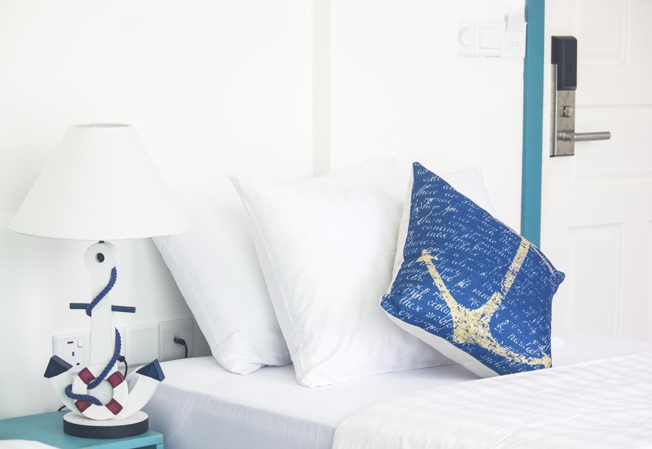 The Aquzz Hotel Хулхумале Екстериор снимка